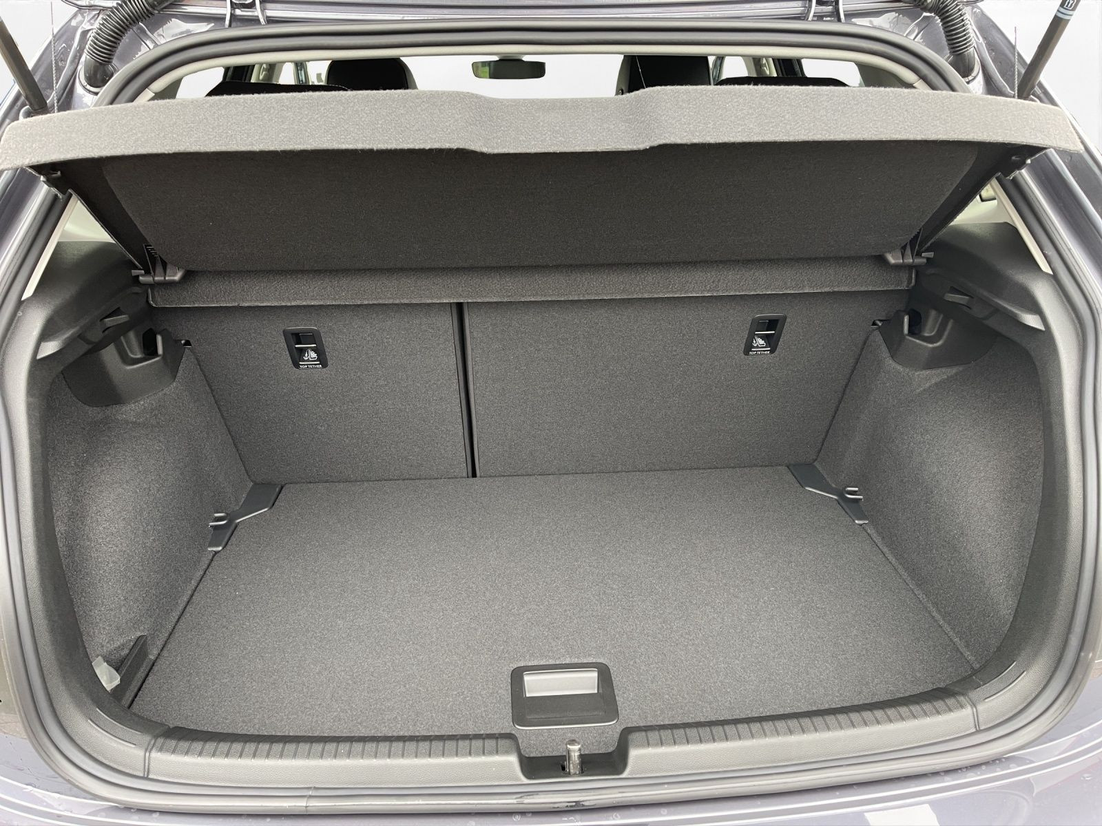 Volkswagen - Polo_20