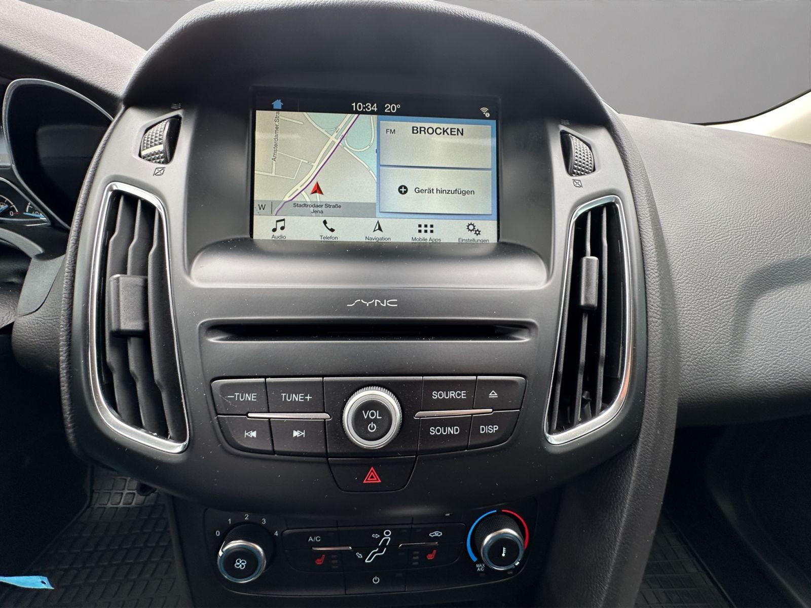 Ford - Focus_15