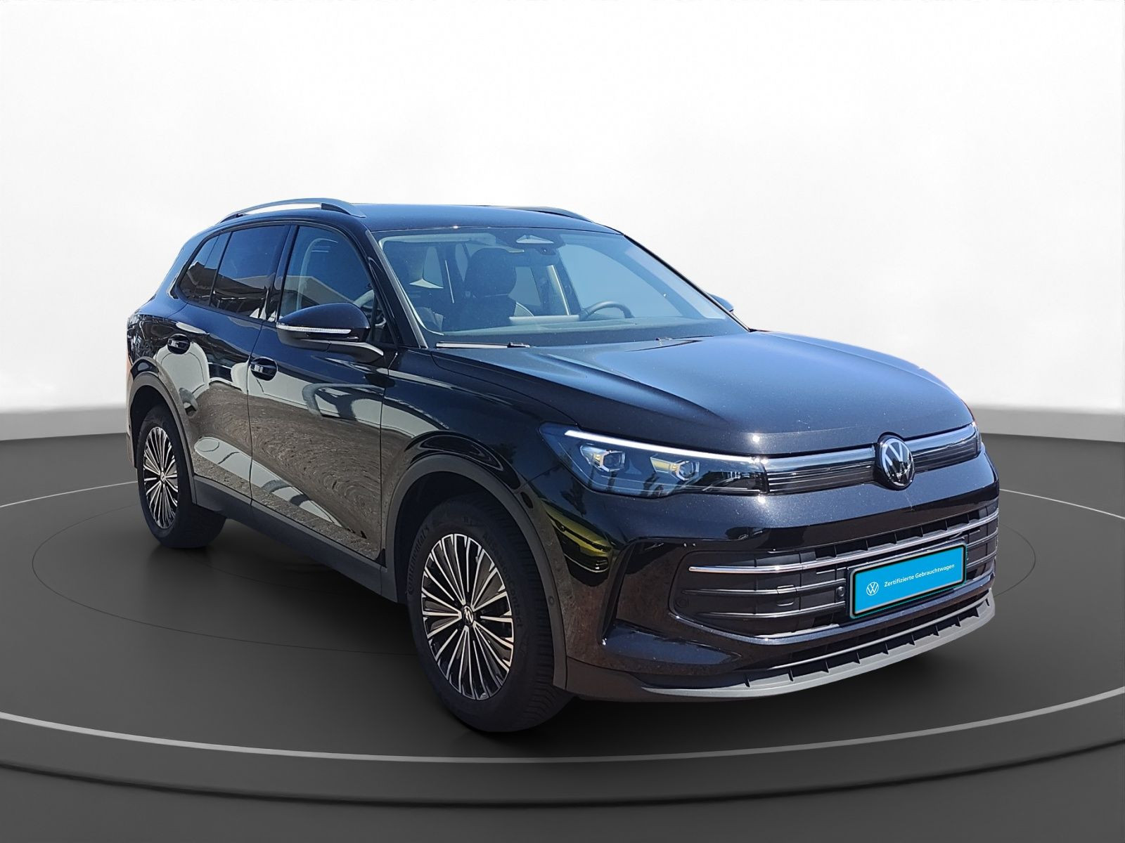 Volkswagen - Tiguan_13