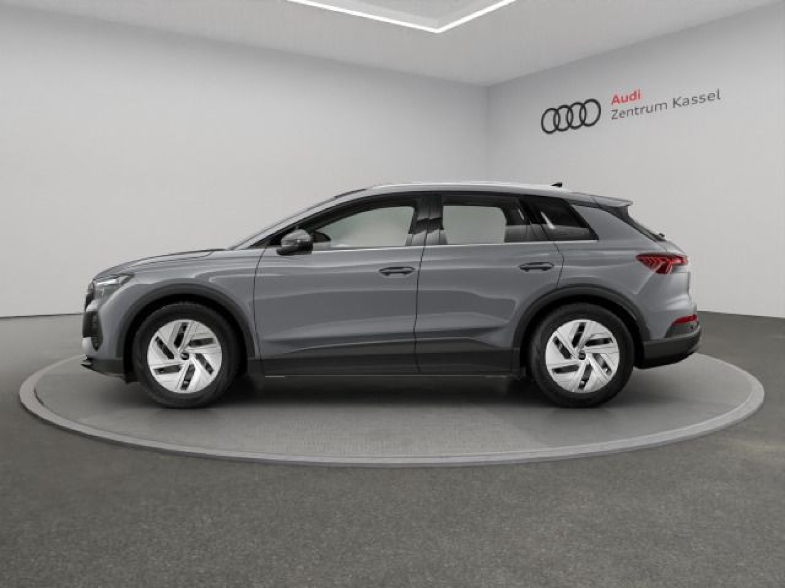 Audi - Q4_4