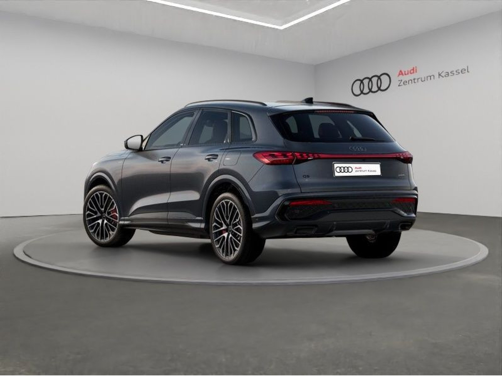 Audi - Q5_4 Audi - Q5_4