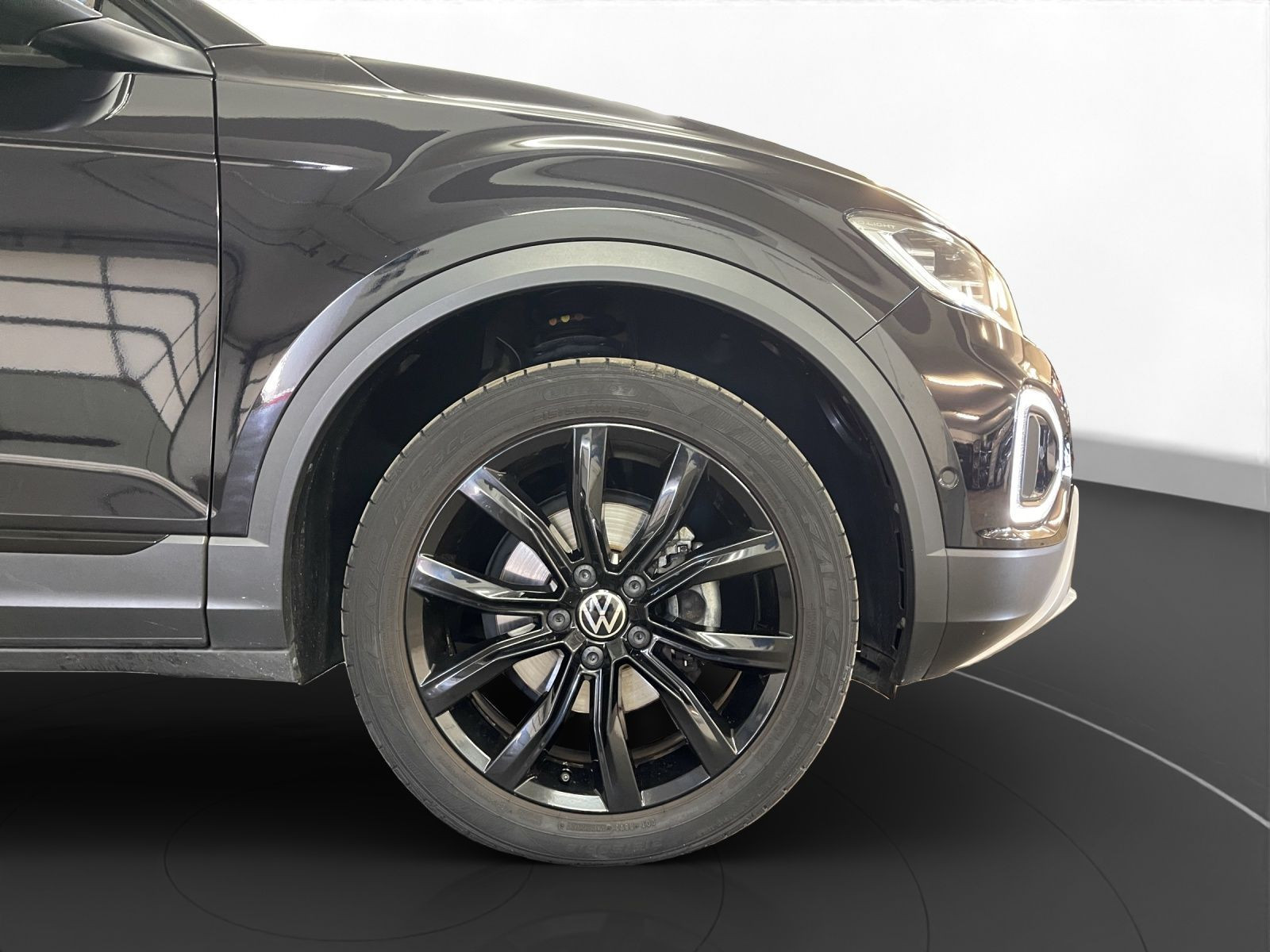 Volkswagen - T-Roc_15