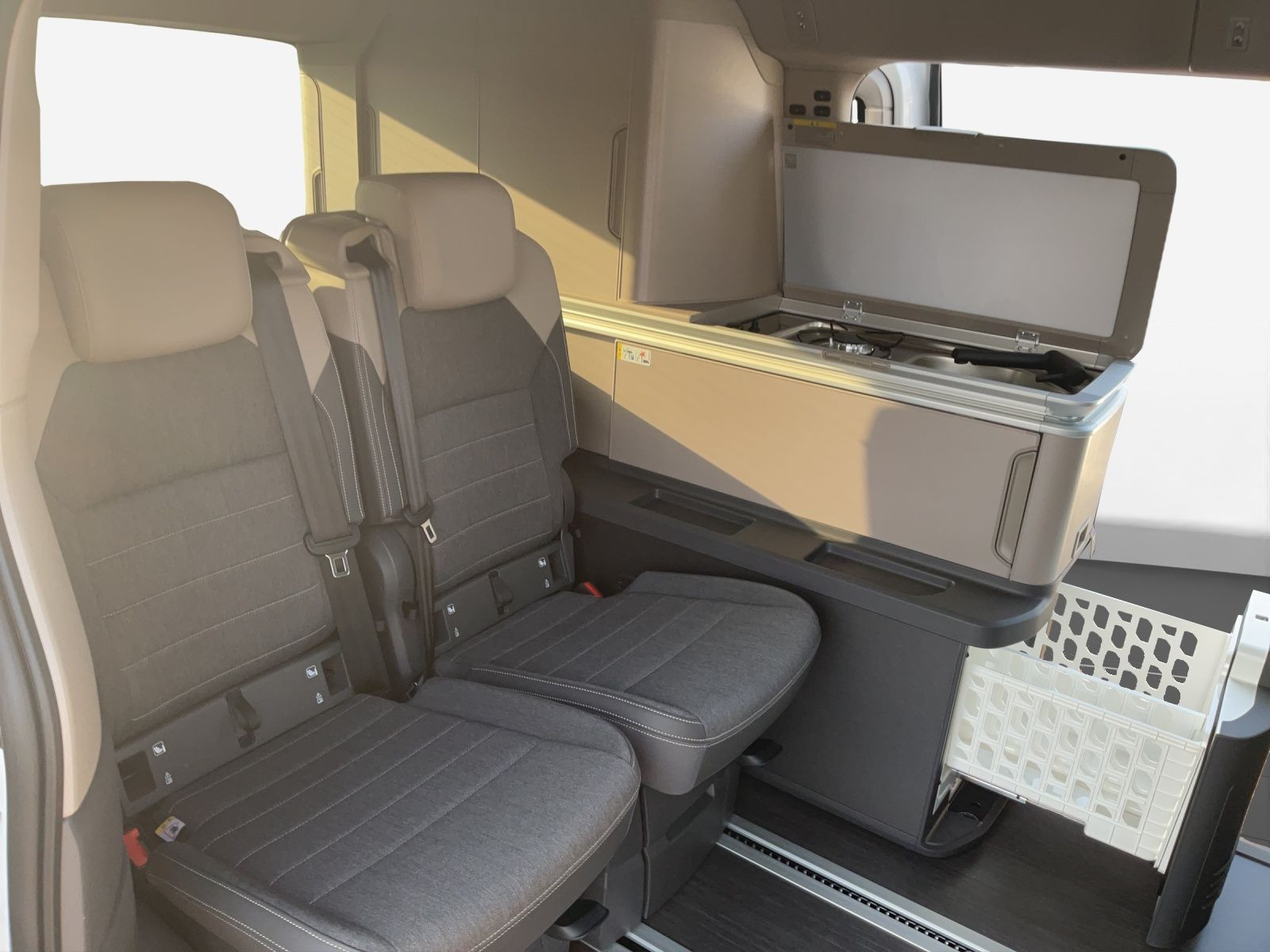 Volkswagen - California_11