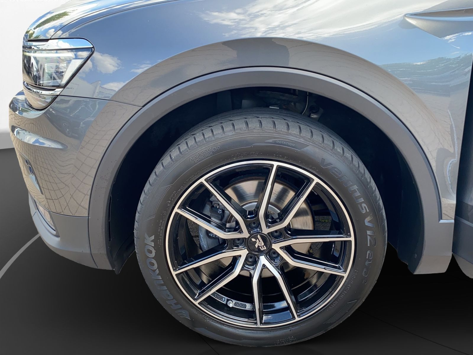 Volkswagen - Tiguan_24