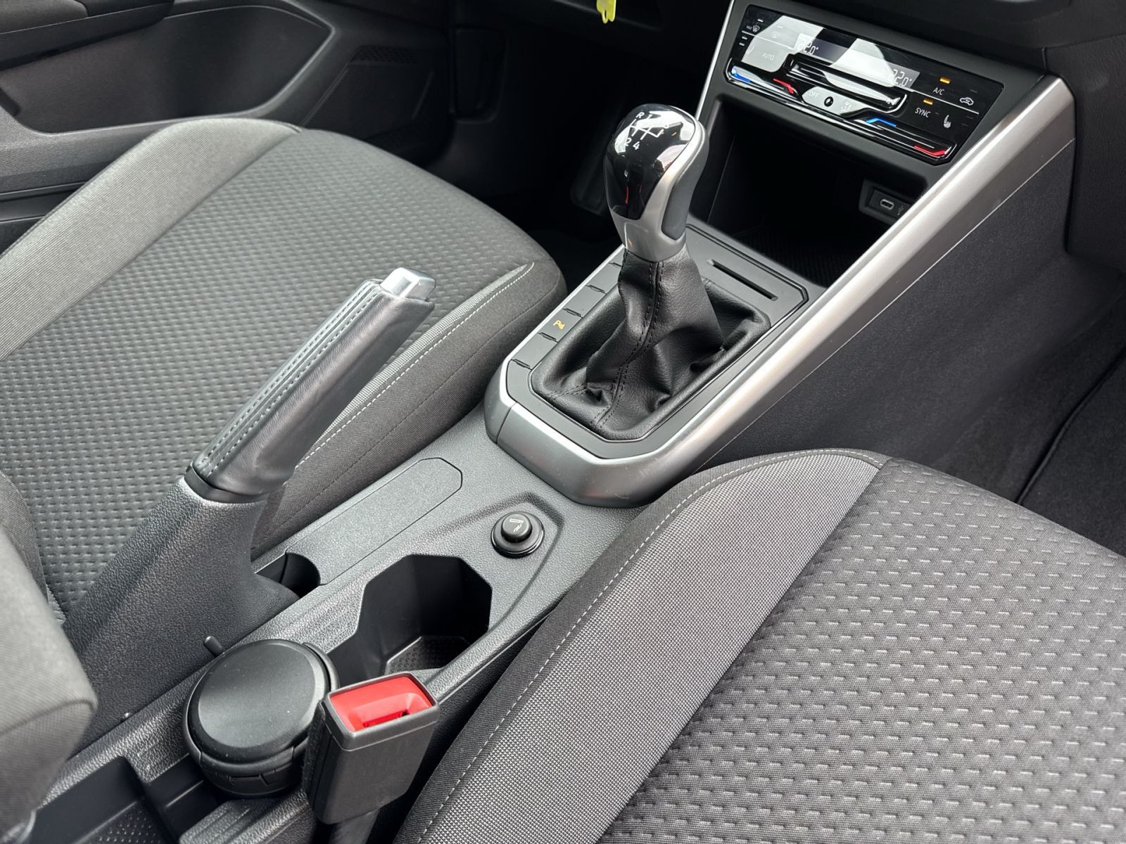 Volkswagen - Polo_21