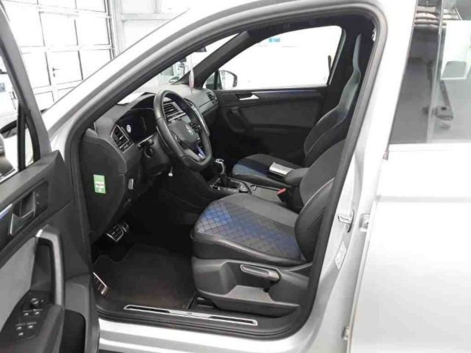 Volkswagen - Tiguan_9