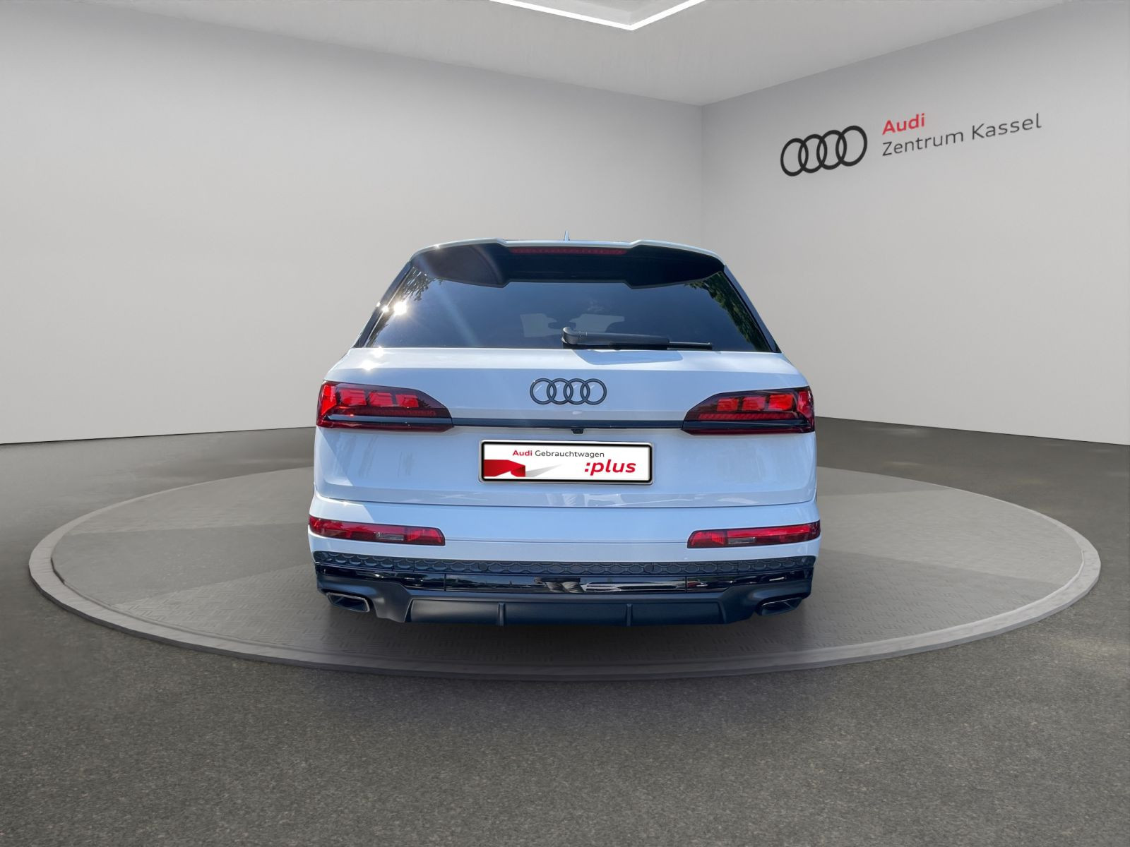 Audi - Q7_6
