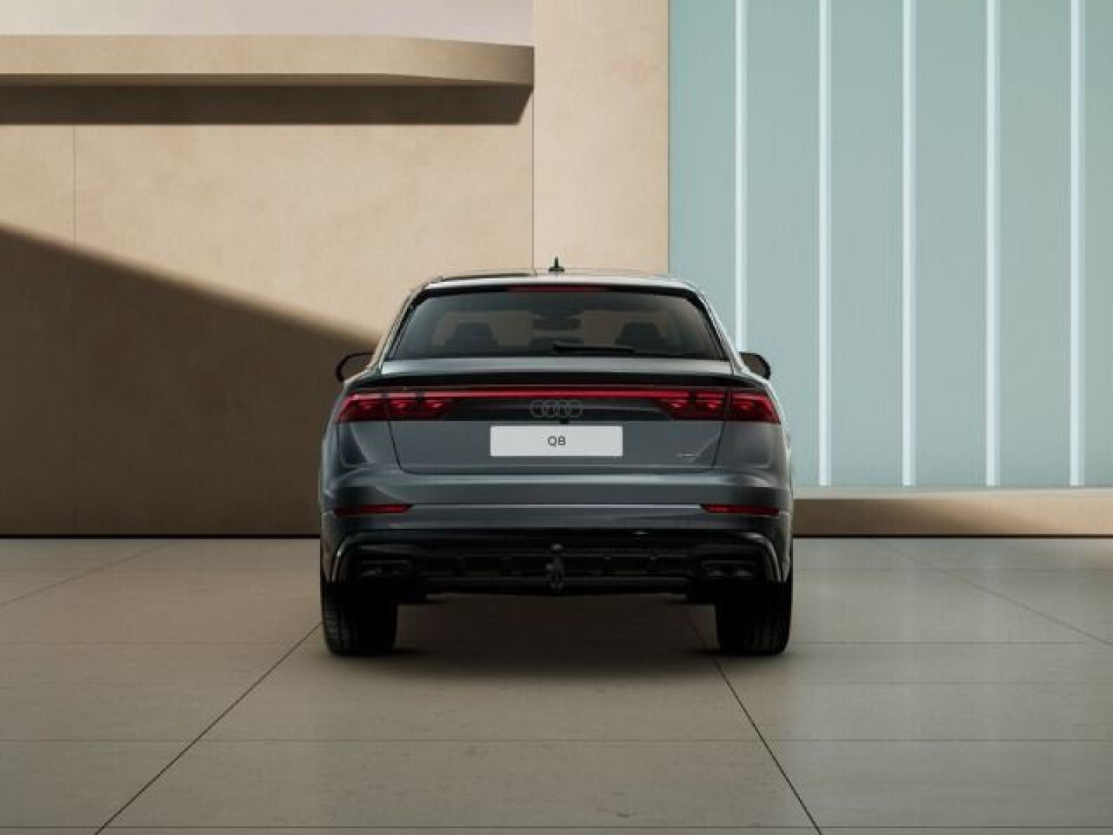 Audi - Q8_7