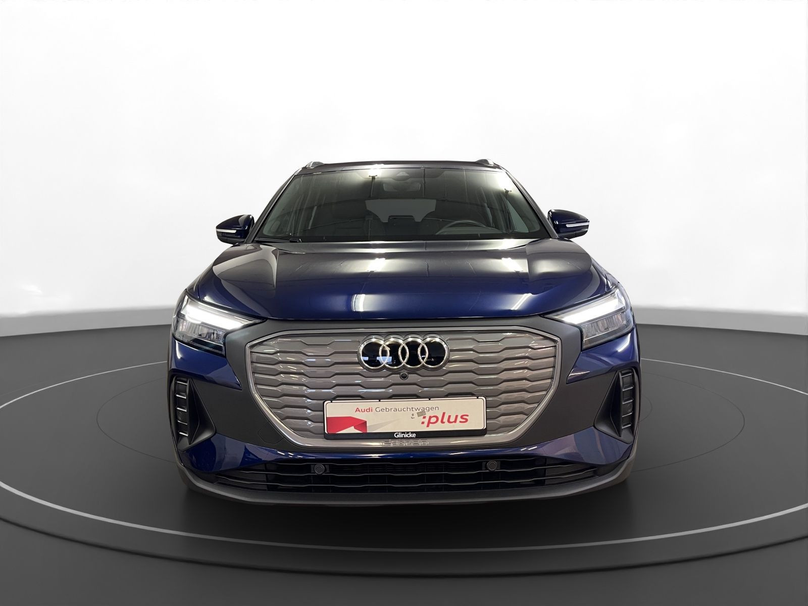 Audi - Q4 e-tron_4