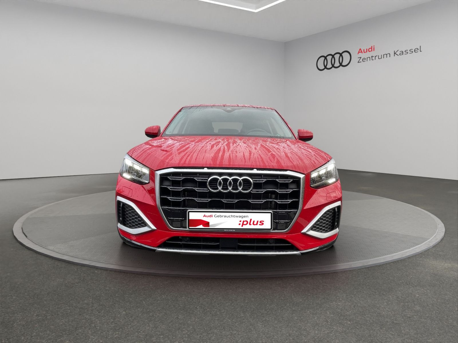 Audi - Q2_10