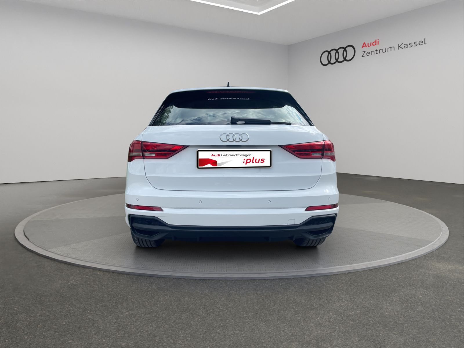 Audi - Q3_4