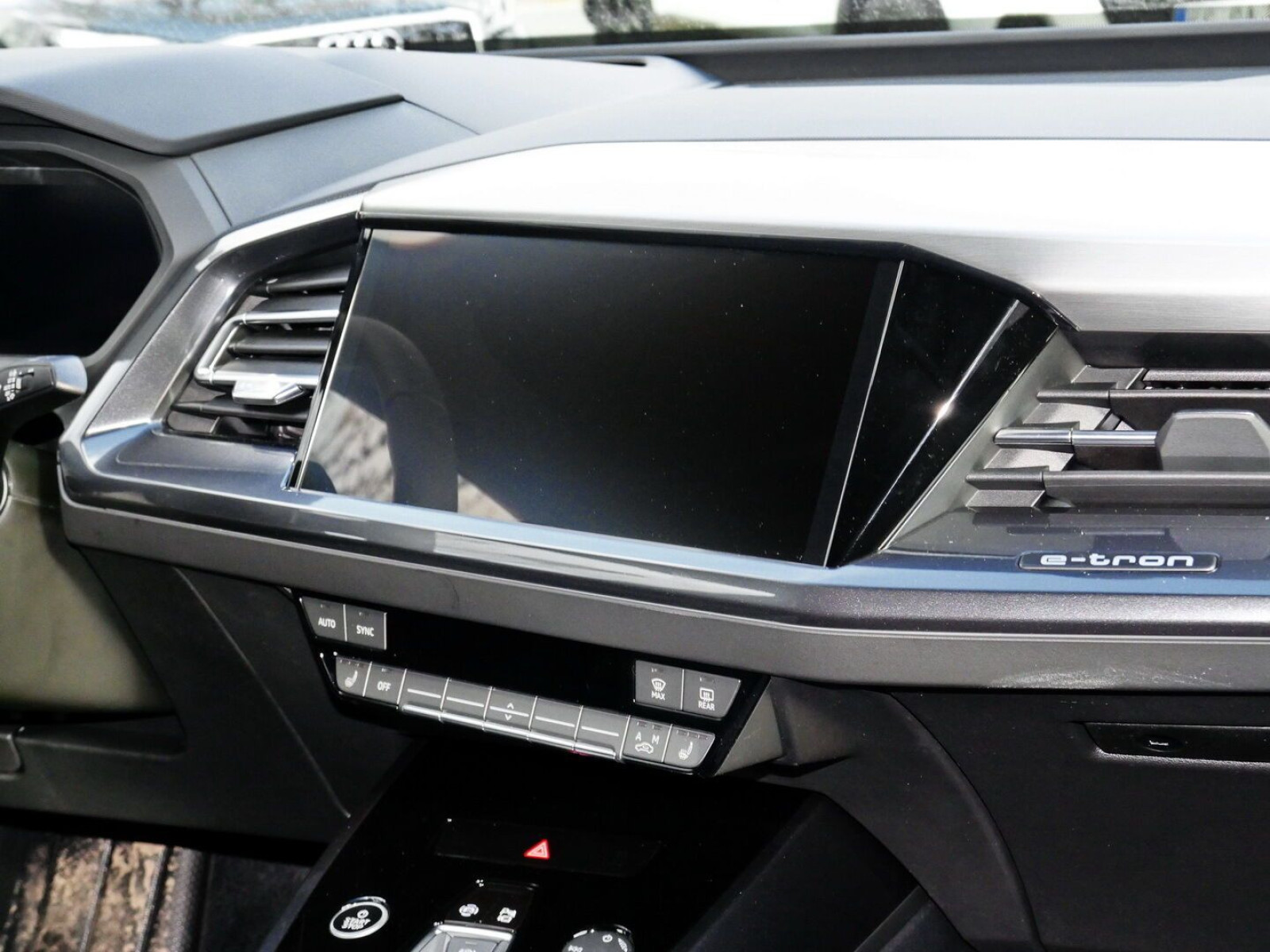 Audi - Q4 Sportback e-tron_5