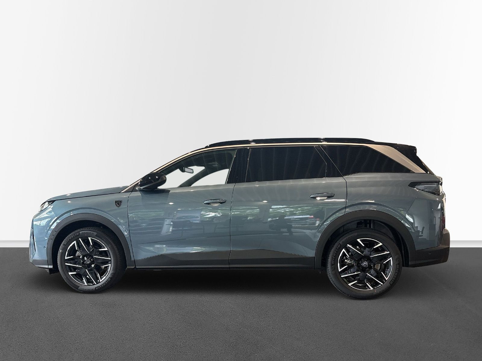 Peugeot - 5008_4
