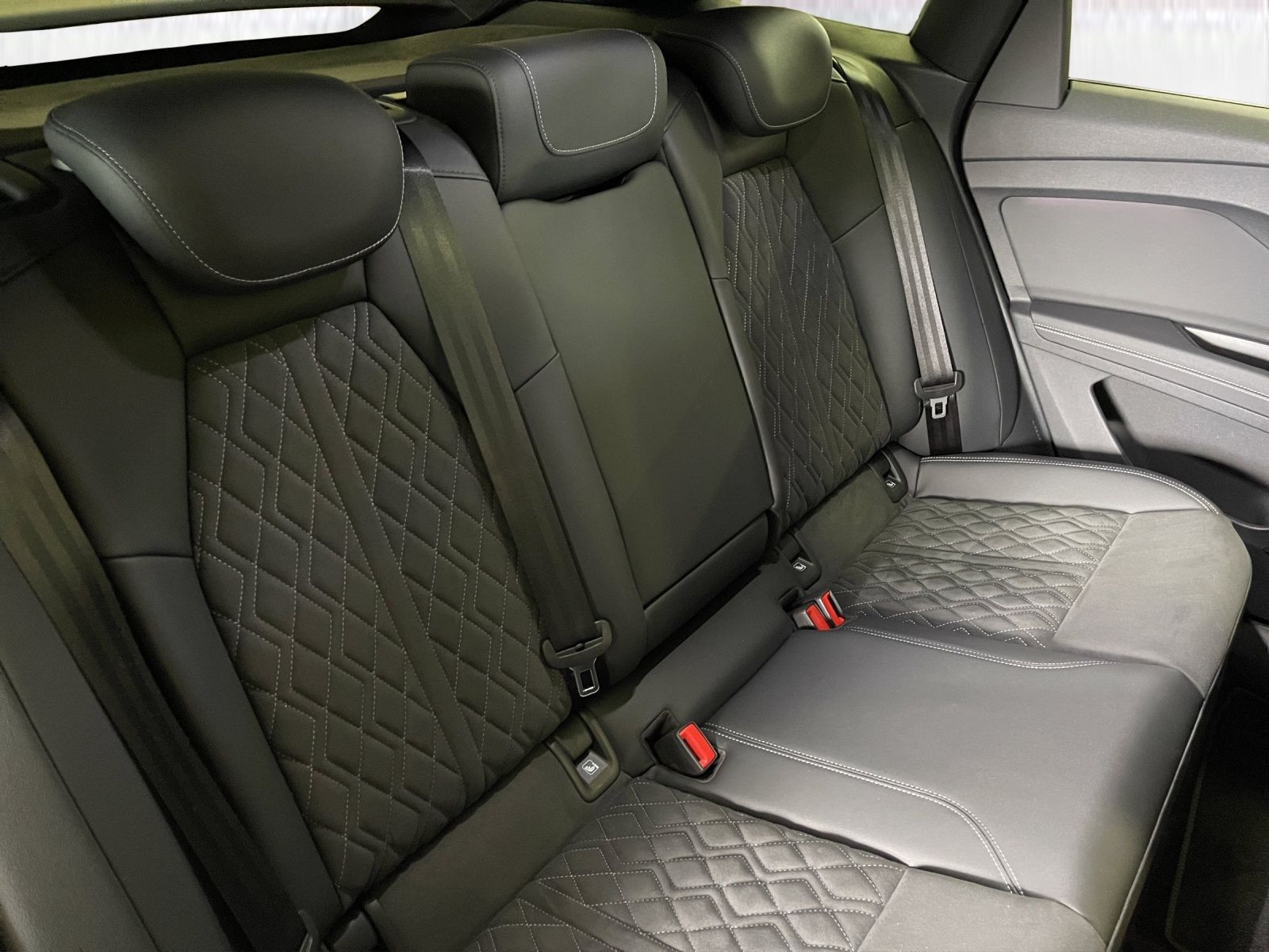 Audi - Q4 Sportback e-tron_19