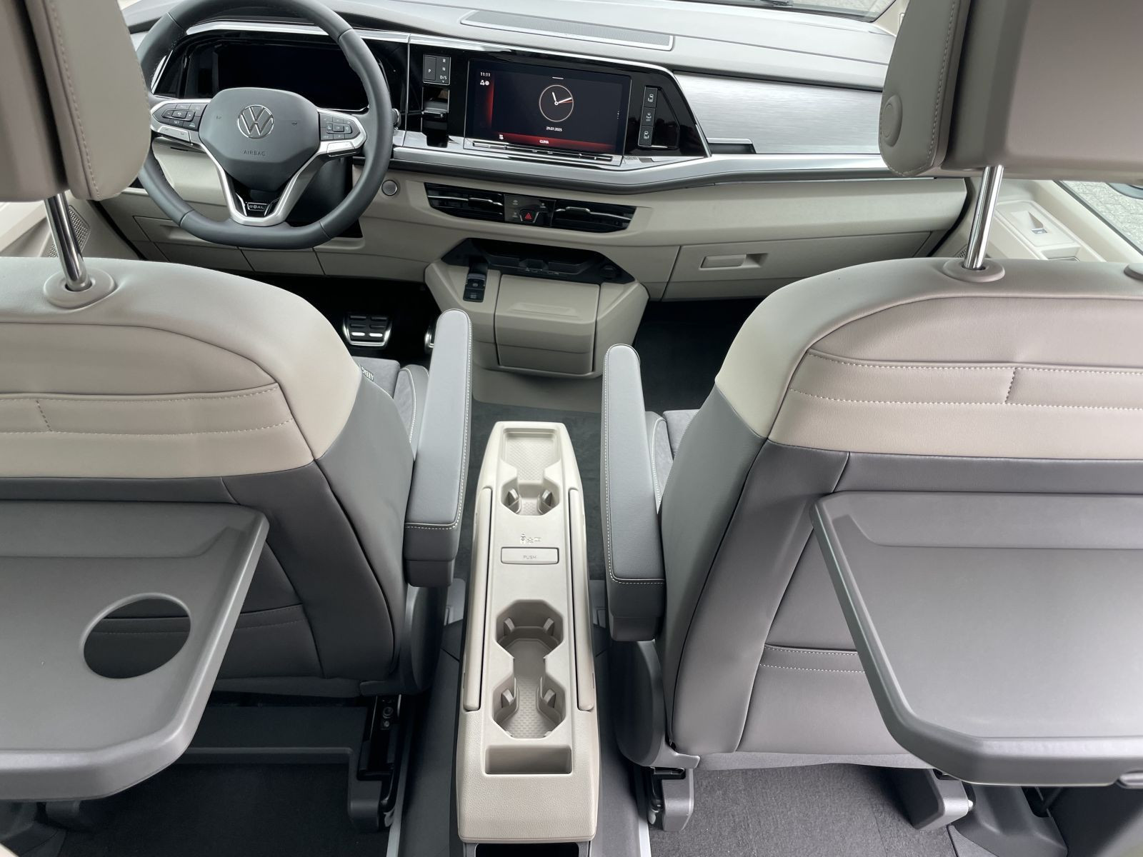 Volkswagen - Multivan_9