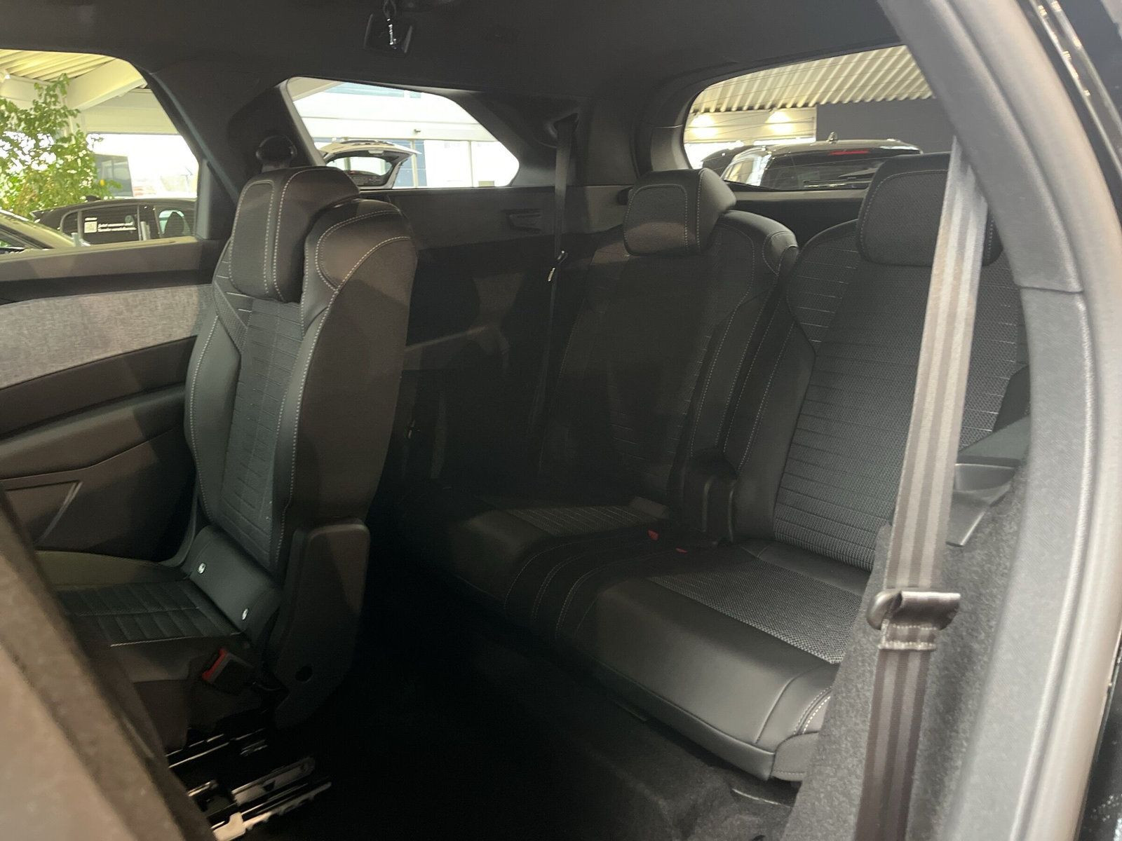 Peugeot - 5008_10