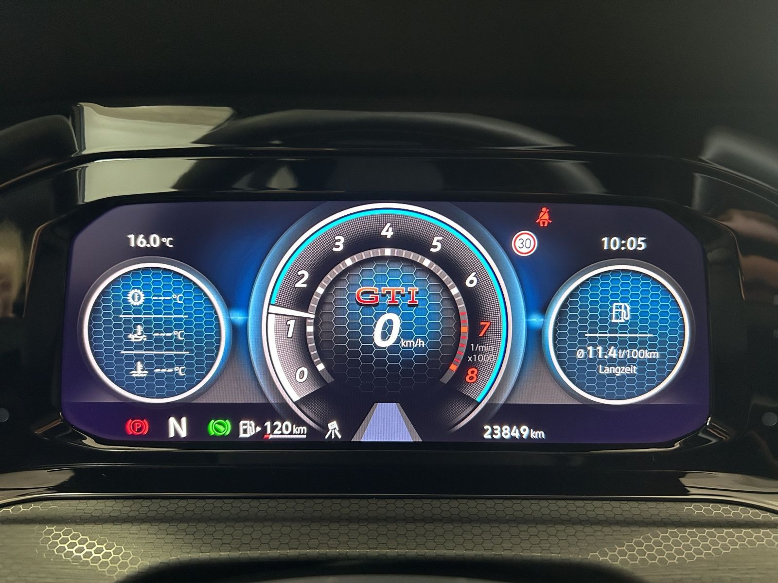 Volkswagen - Golf GTI_7