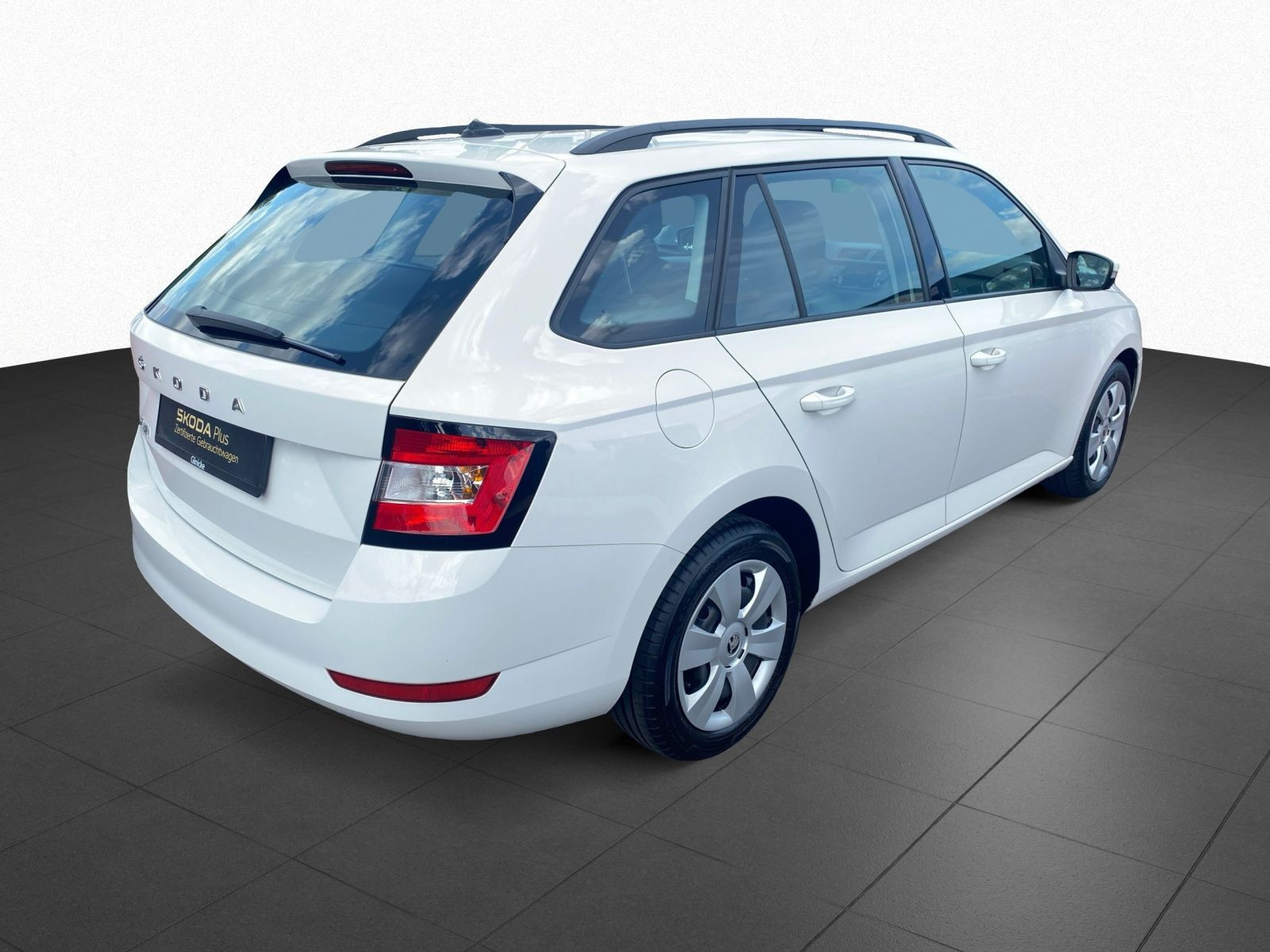 Škoda - Fabia_4