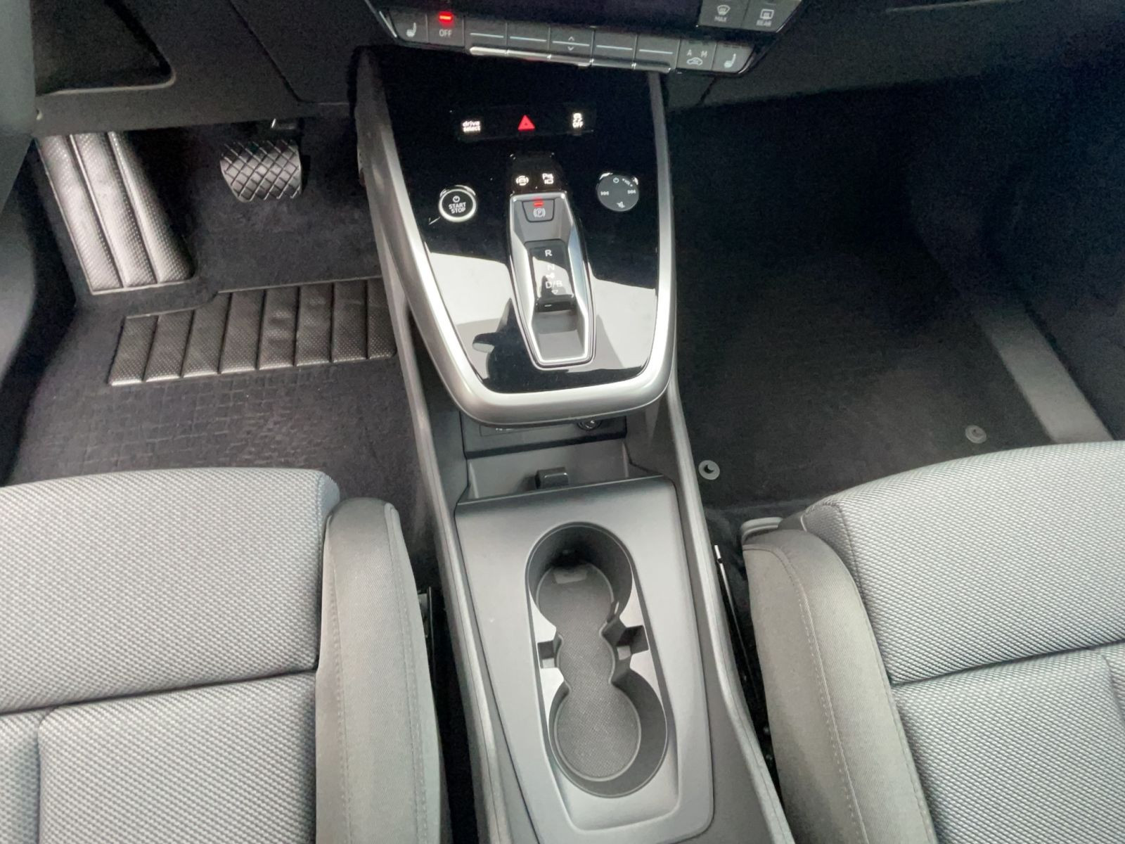 Audi - Q4 Sportback e-tron_15