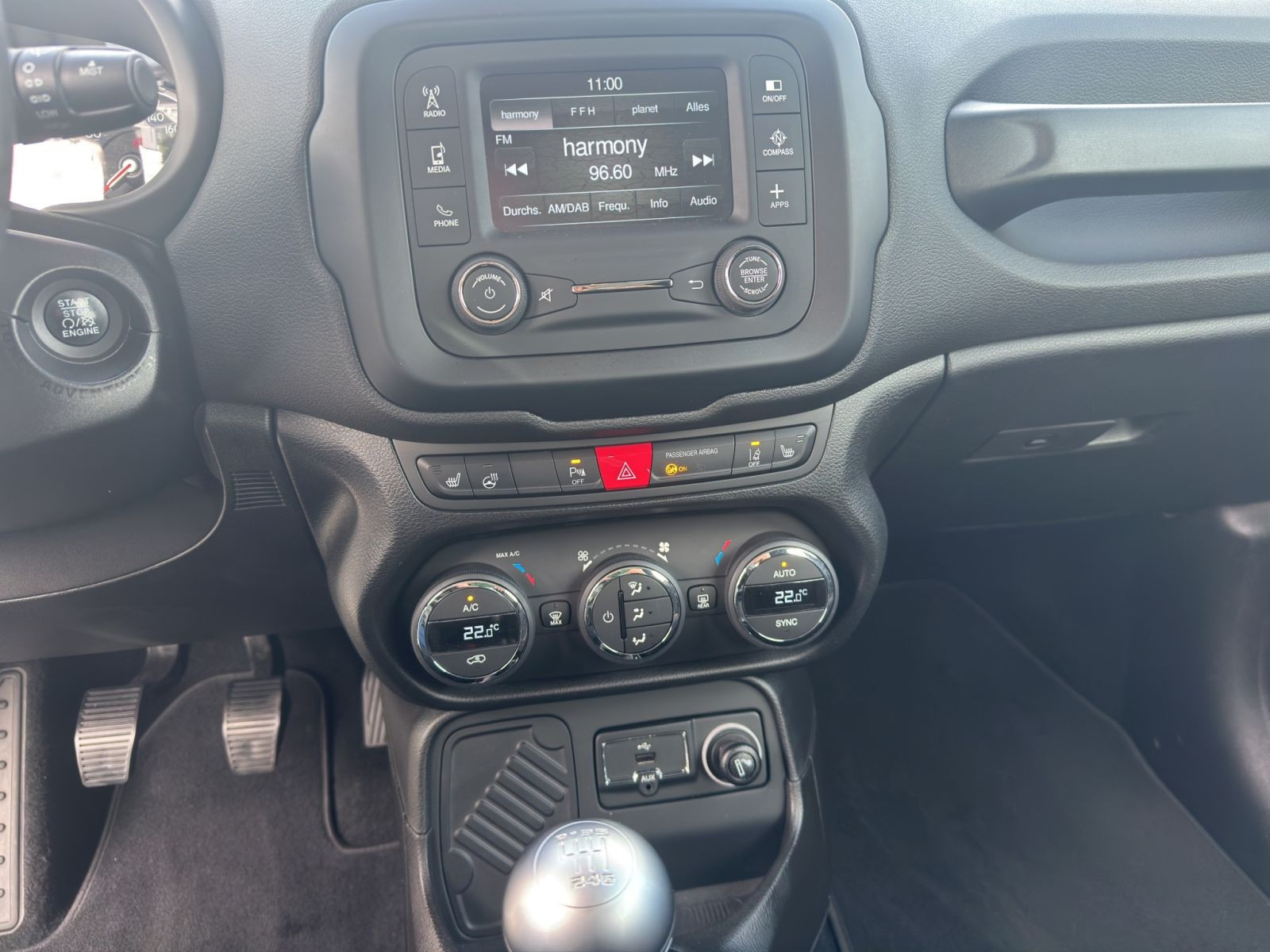 Jeep - Renegade_12