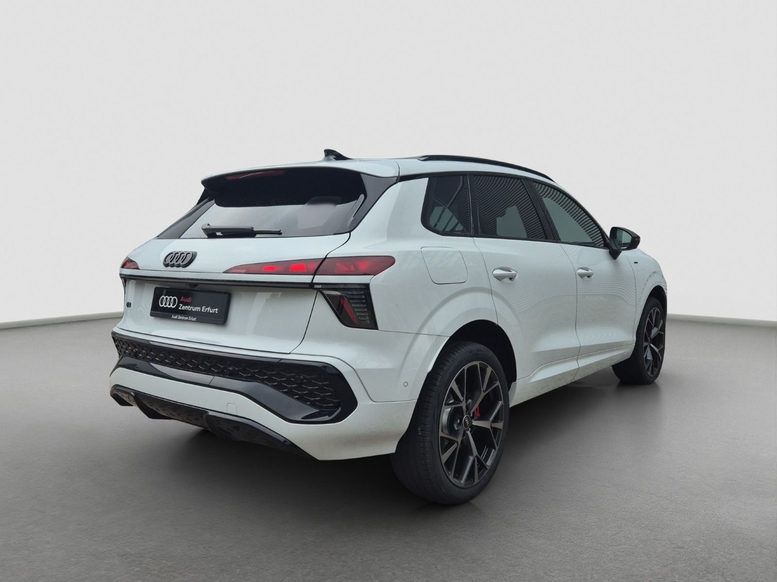 Audi - Q3_8 Audi - Q3_8