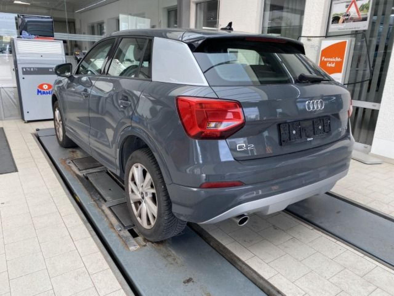 Audi - Q2_2