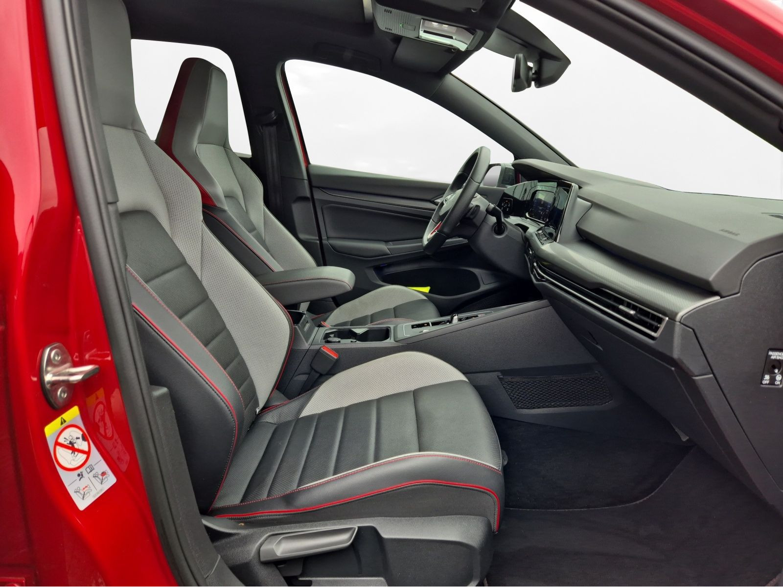 Volkswagen - Golf GTI_11
