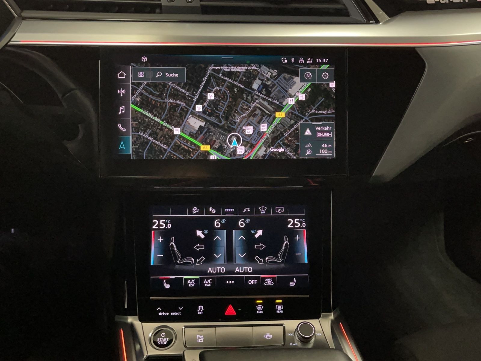 Audi - Q8 Sportback e-tron_15