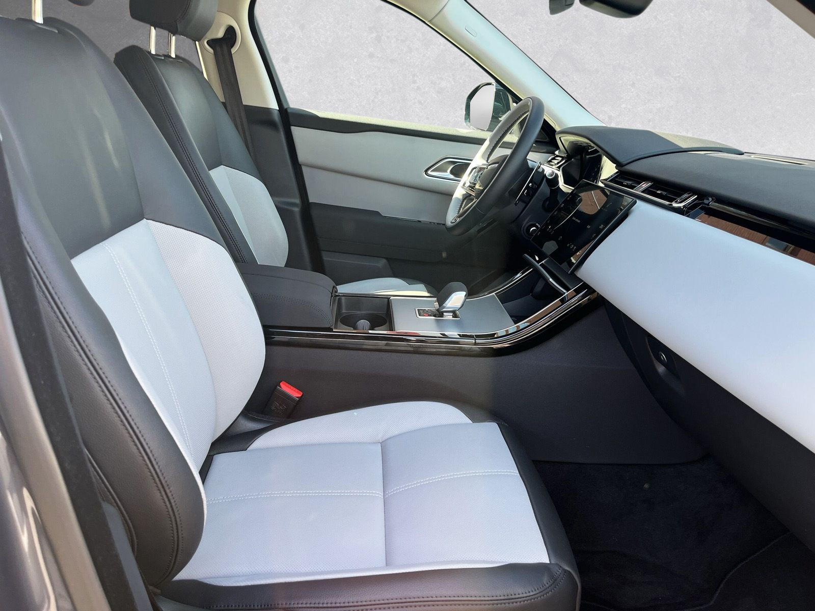 Land Rover - Range Rover Velar_3
