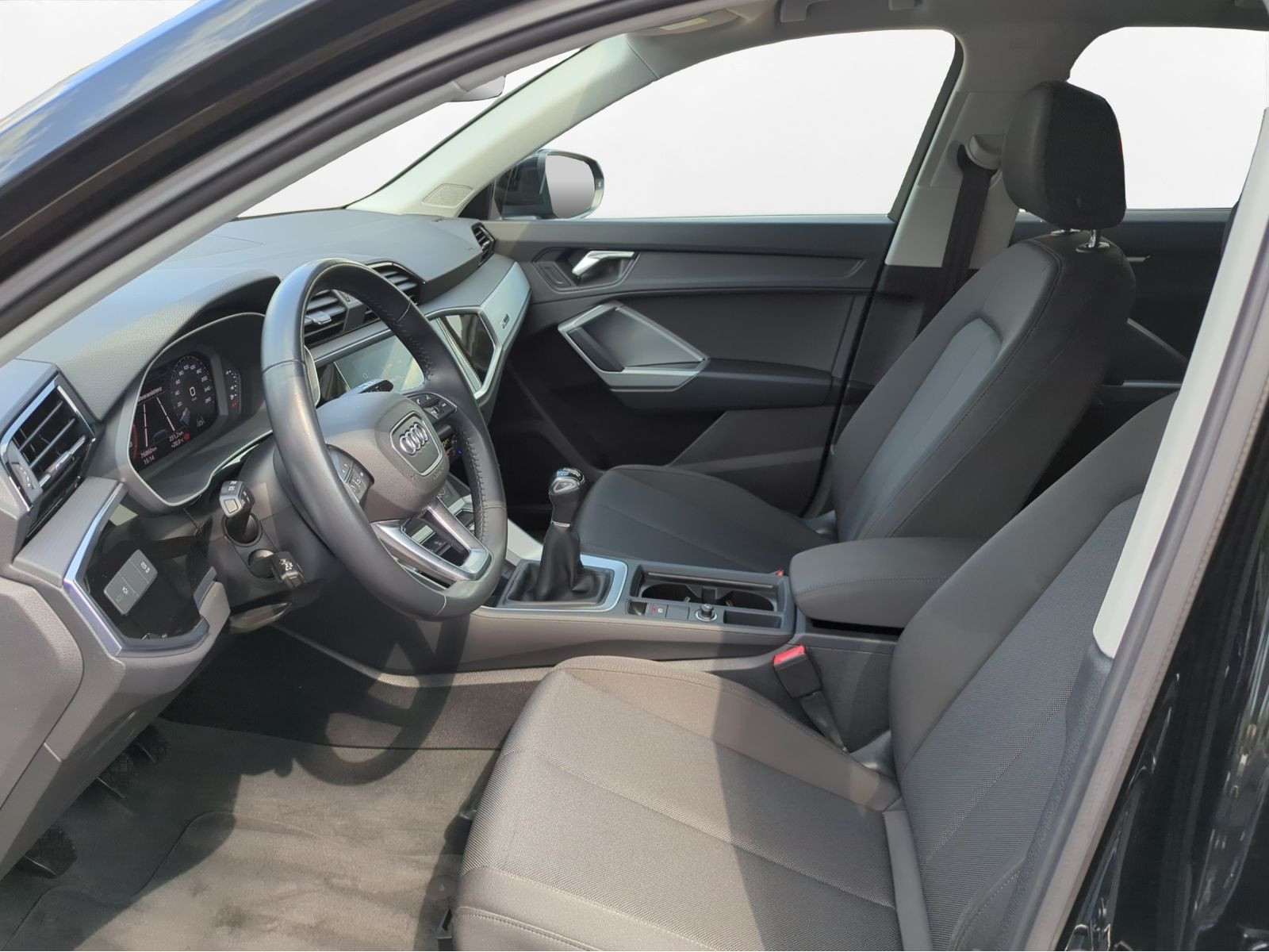 Audi - Q3_4