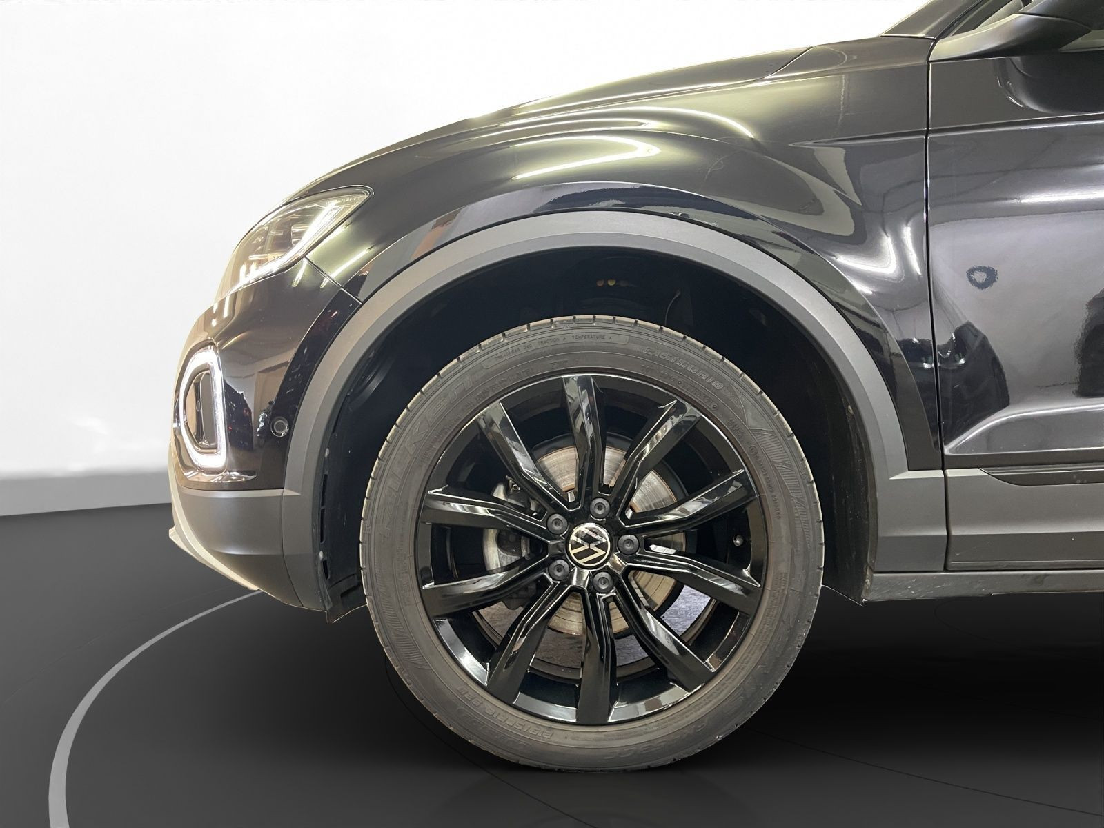 Volkswagen - T-Roc_13