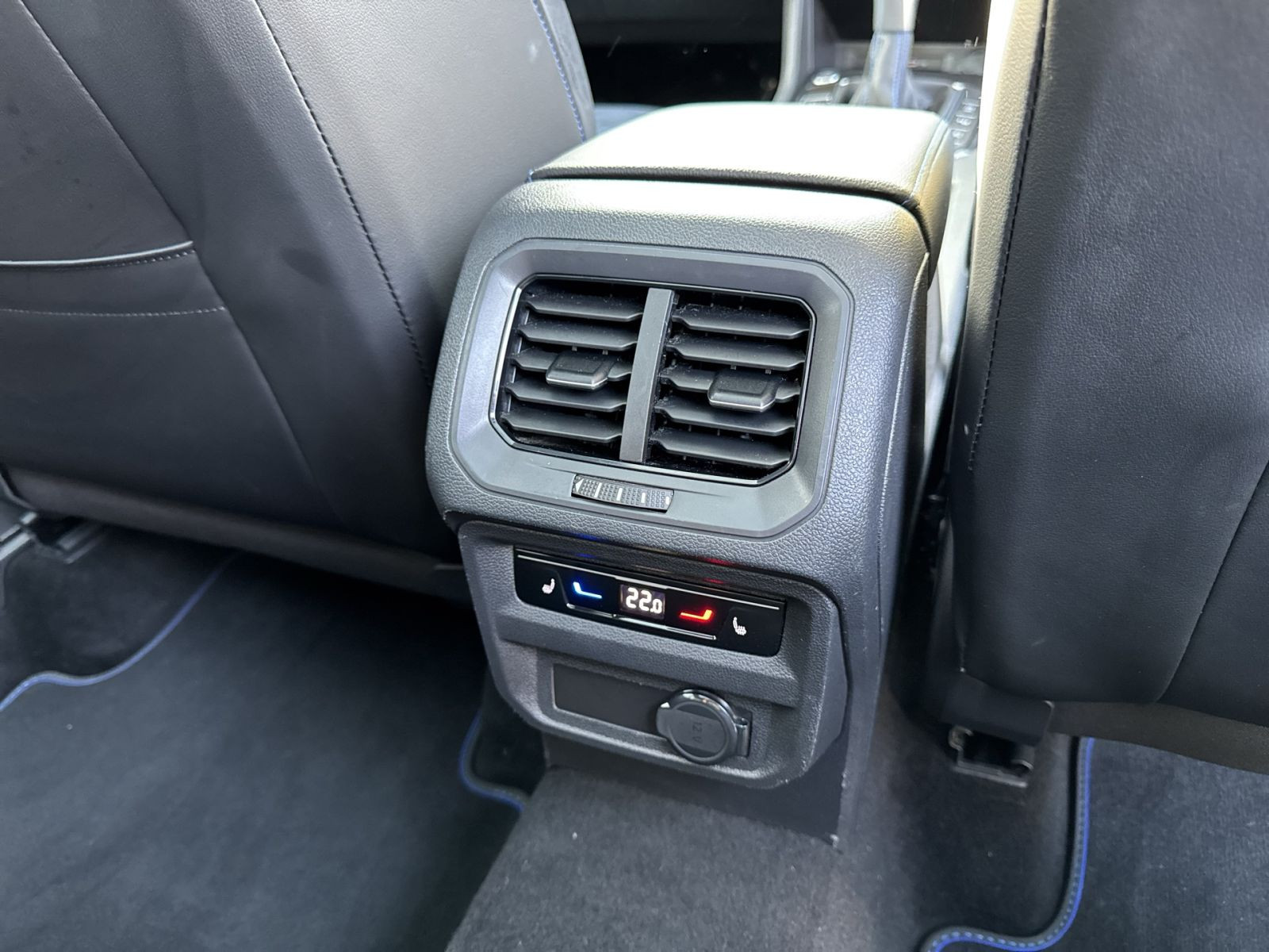 Volkswagen - Tiguan_22
