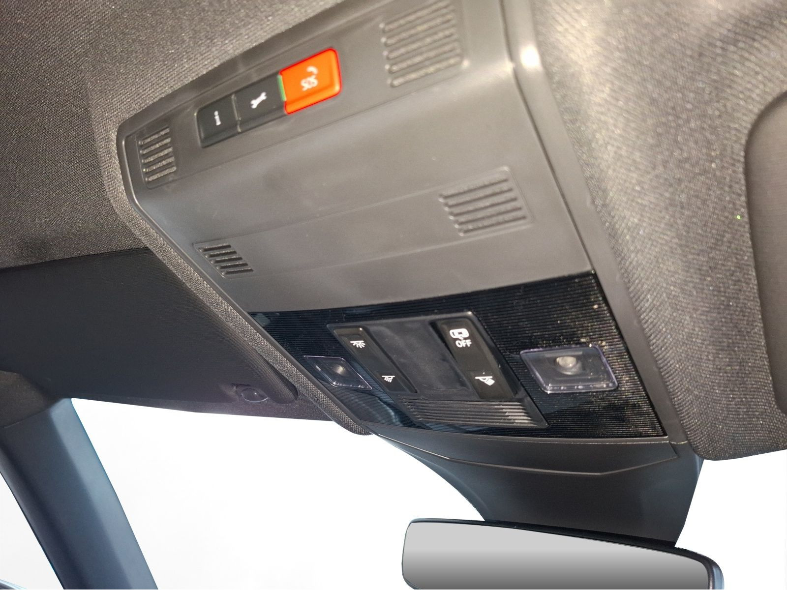 Volkswagen - T-Cross_13