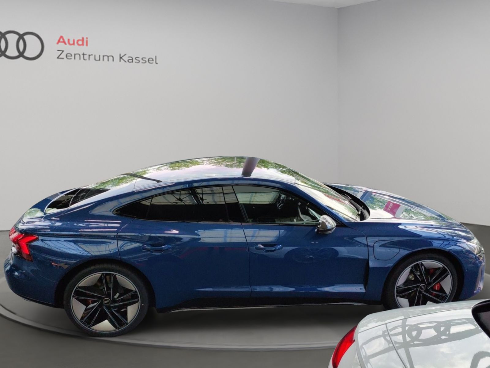 Audi - RS e-tron GT_5