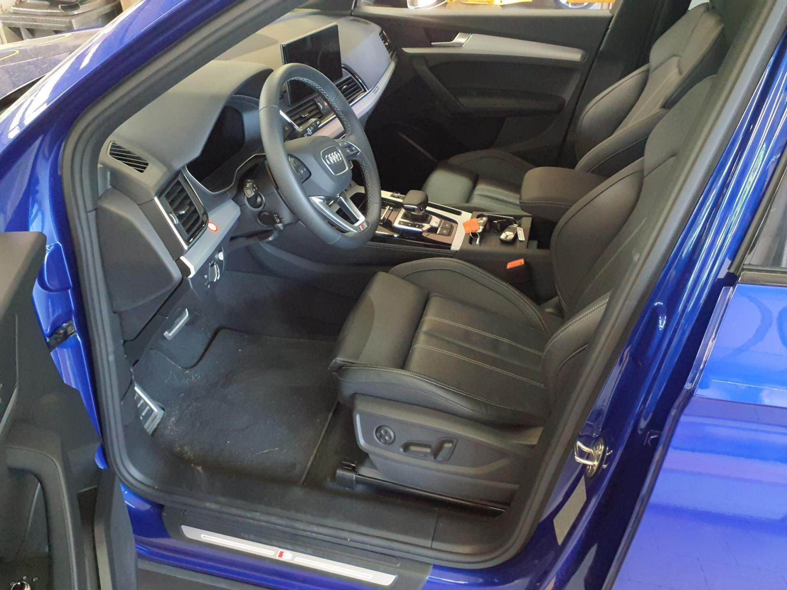 Audi - SQ5_3