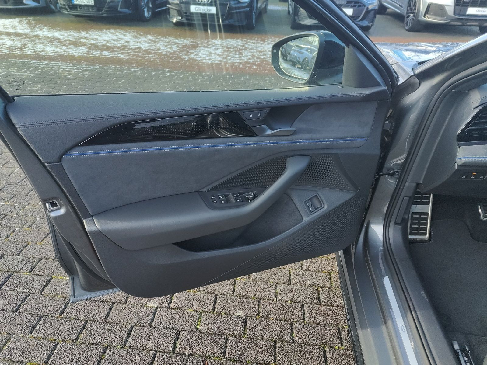 Volkswagen - Passat_5