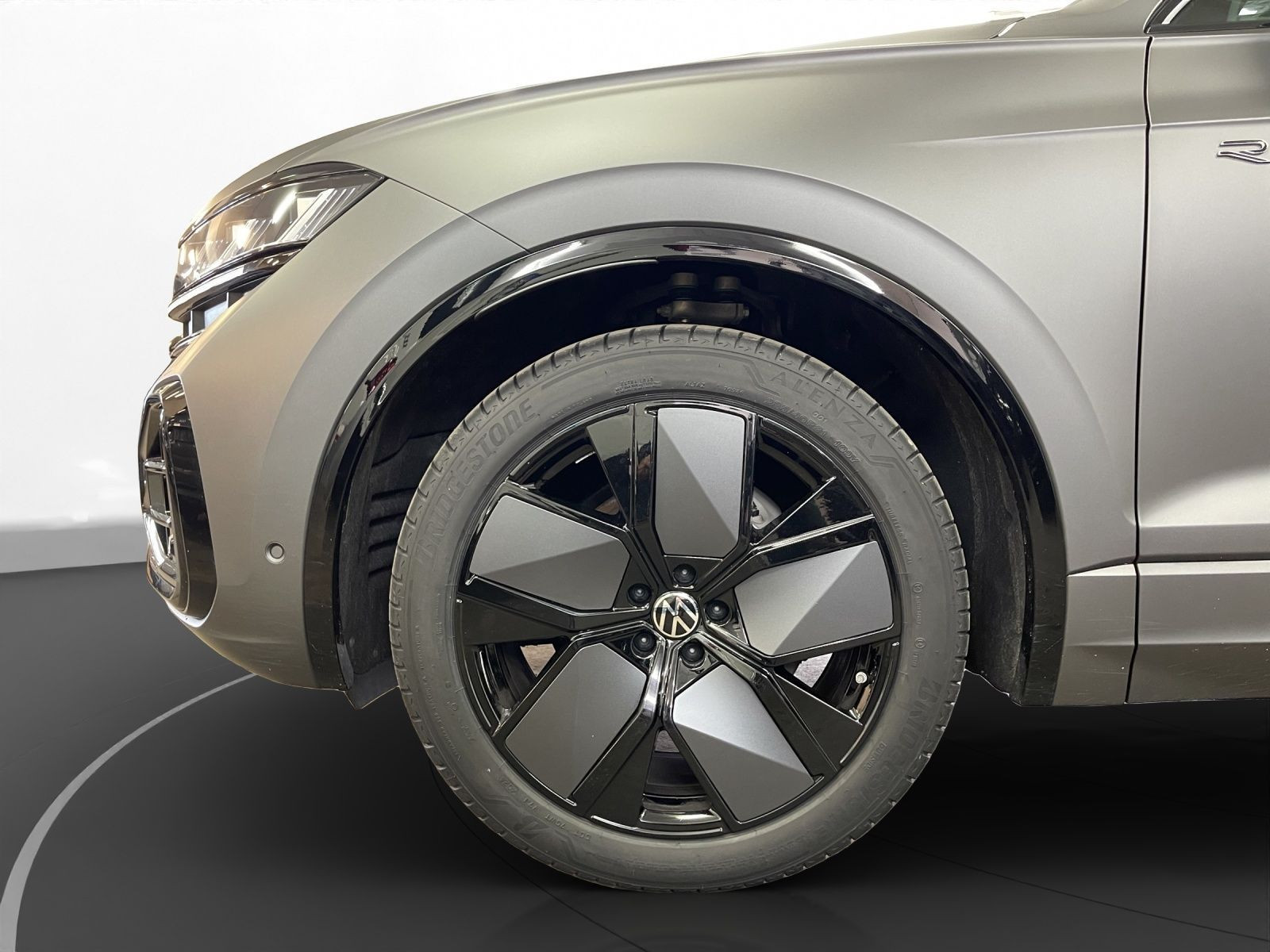 Volkswagen - Touareg_13
