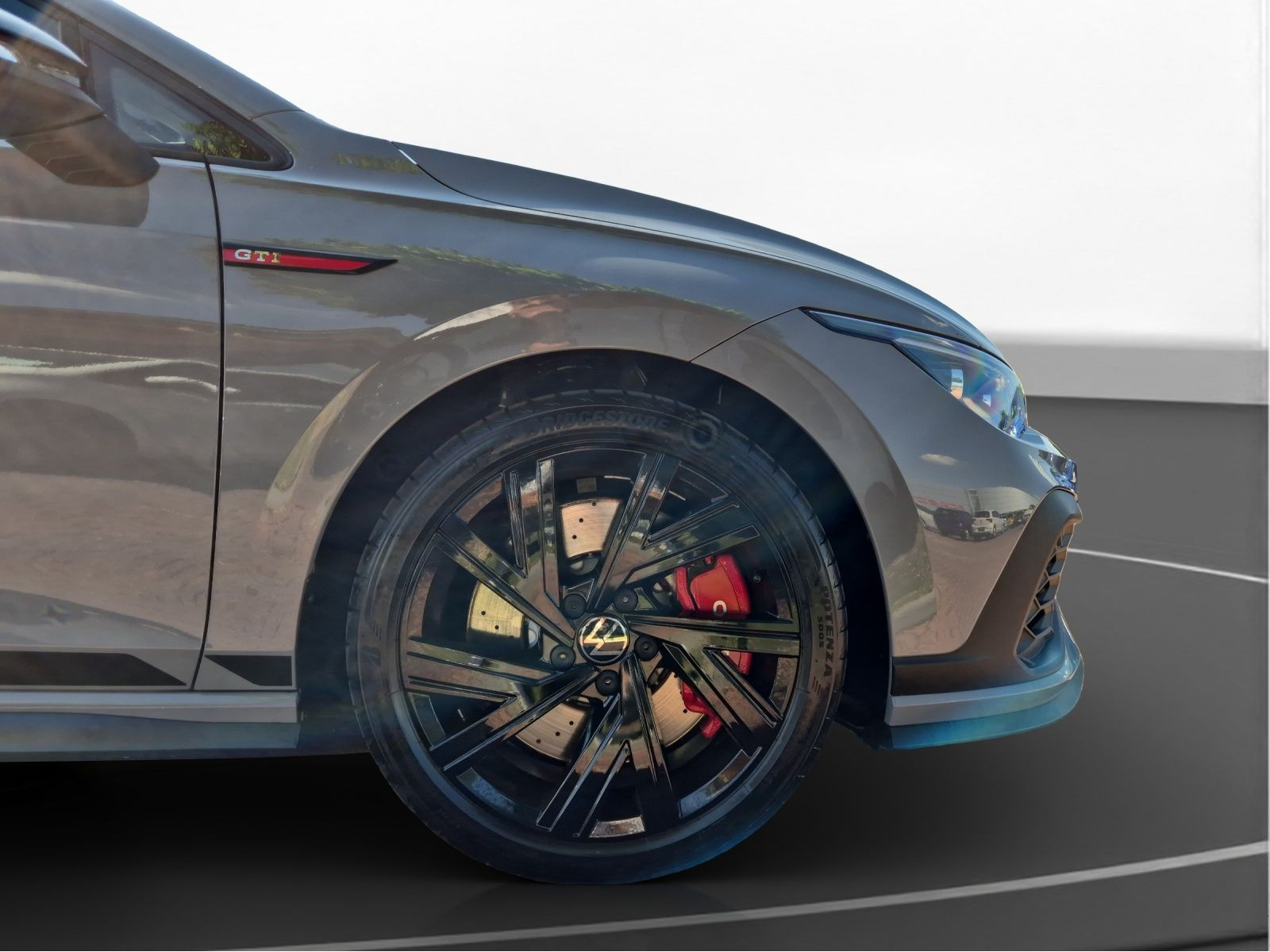 Volkswagen - Golf GTI_13