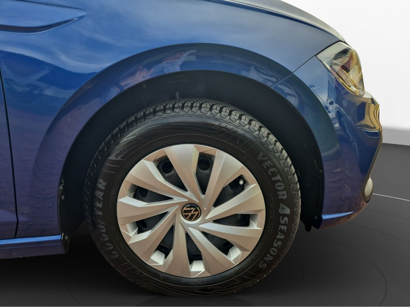 Volkswagen - Polo_13