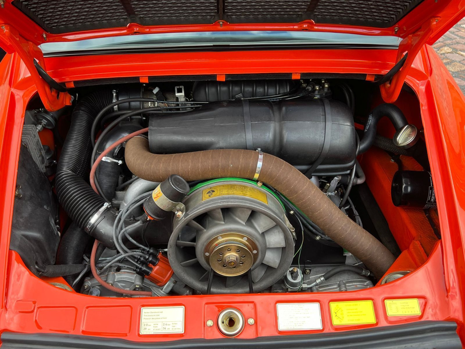 Porsche - 911_21