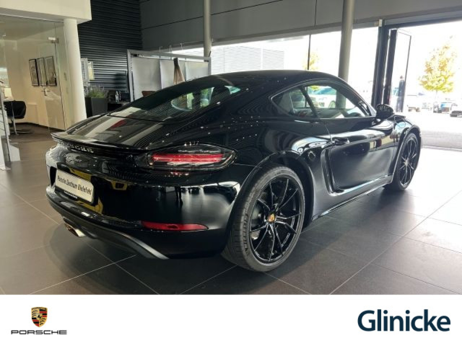 Porsche - Cayman_6