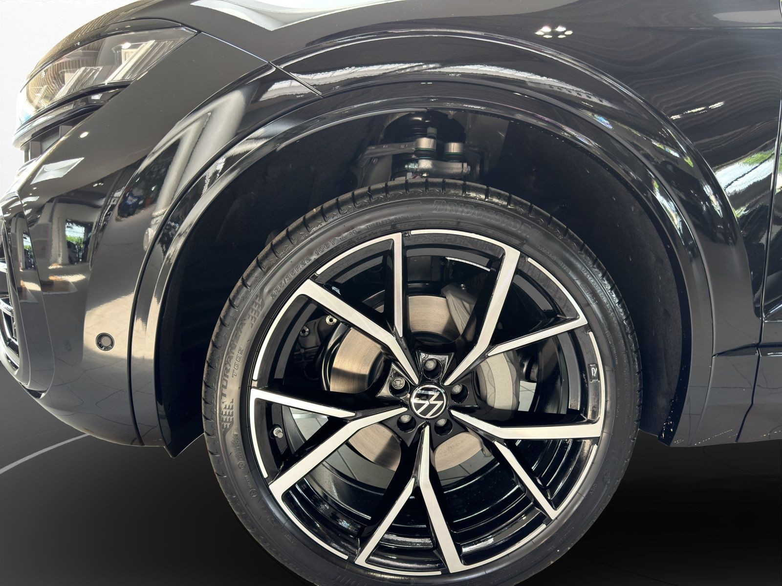 Volkswagen - Touareg_5