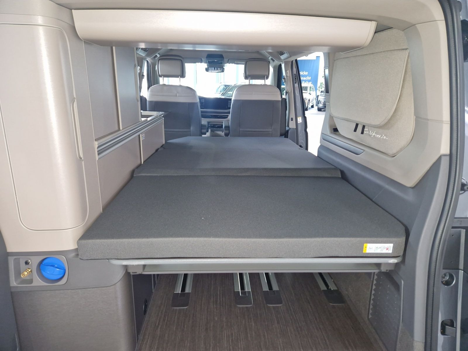 Volkswagen - California_18