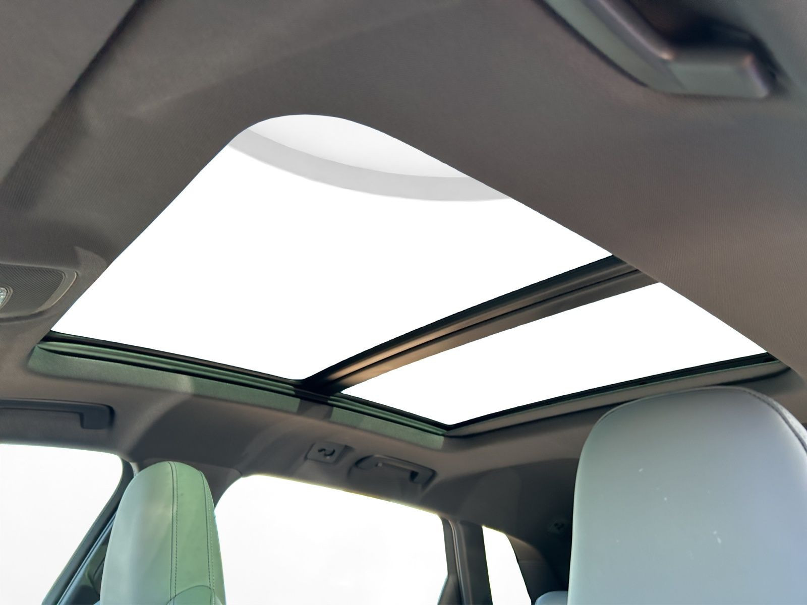 Audi - Q8 e-tron_15