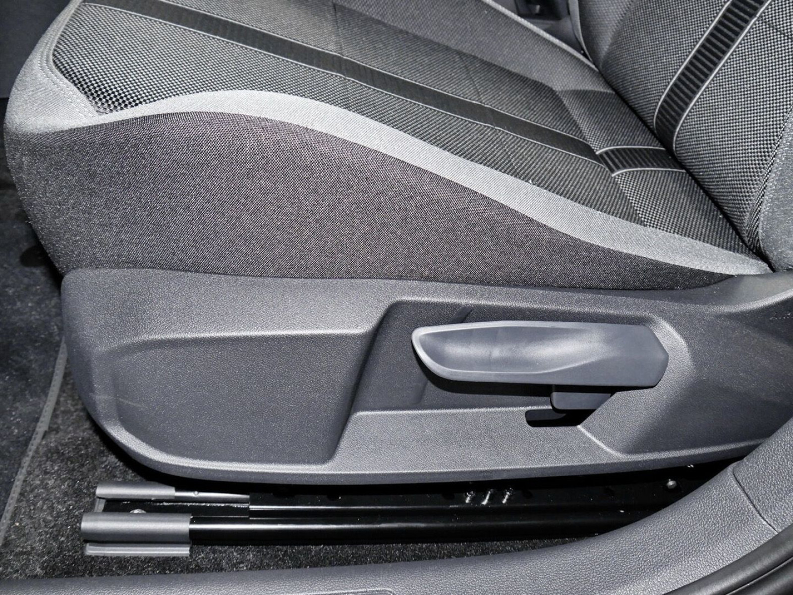 Volkswagen - Polo_12