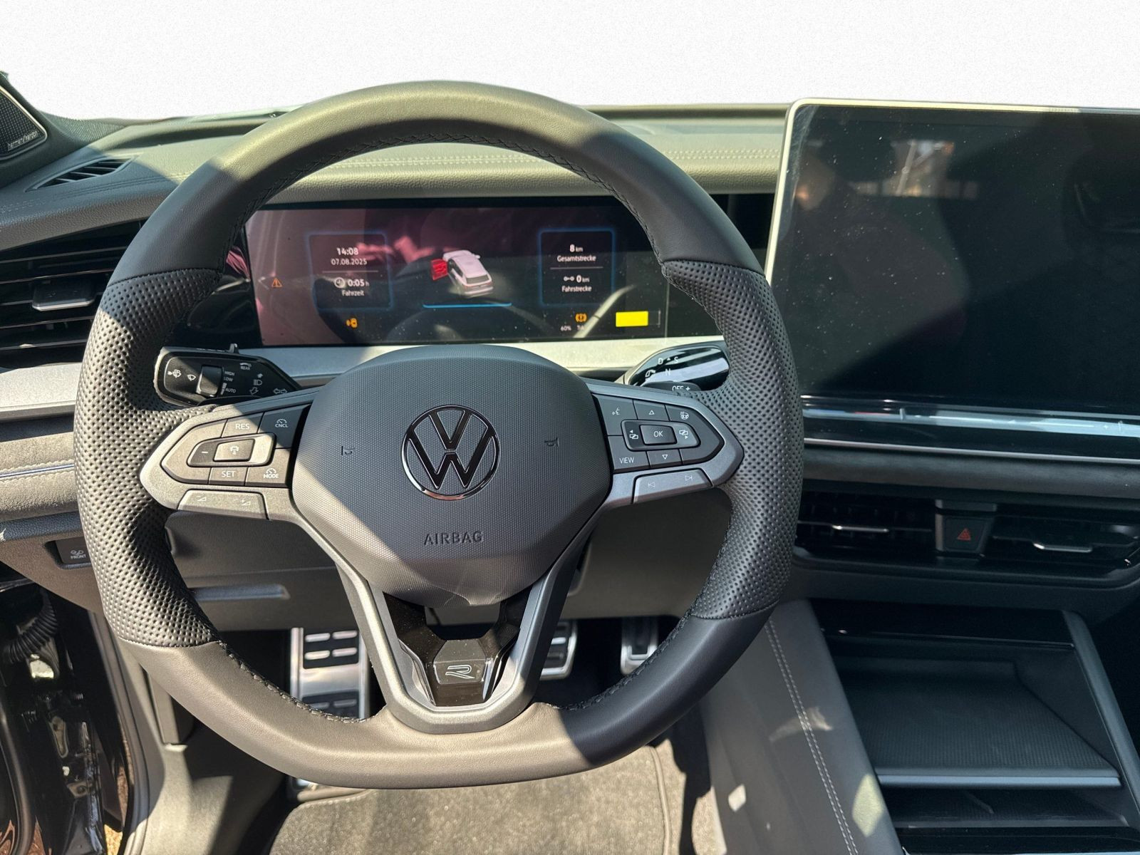 Volkswagen - Tayron_13