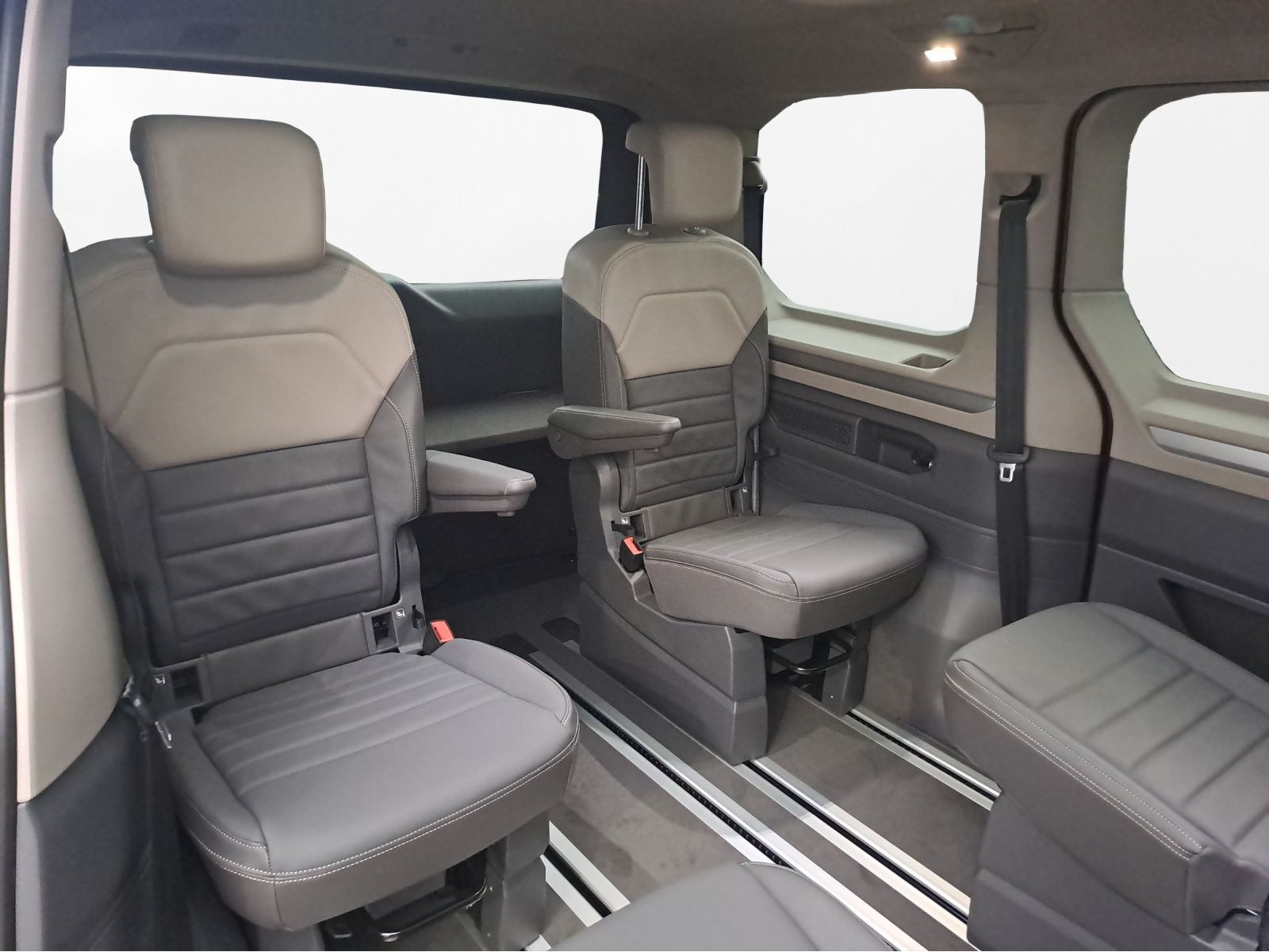 Volkswagen - Multivan_14