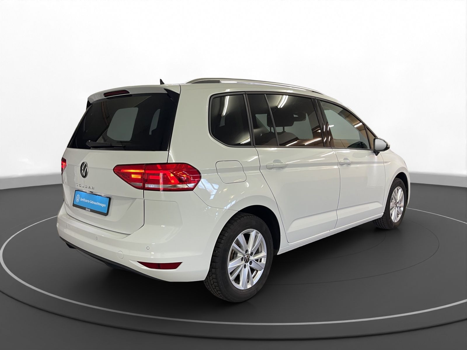 Volkswagen - Touran_6