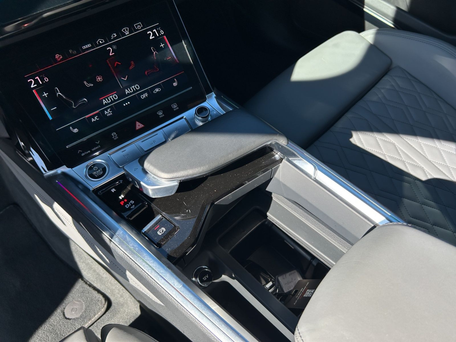 Audi - Q8 e-tron_8
