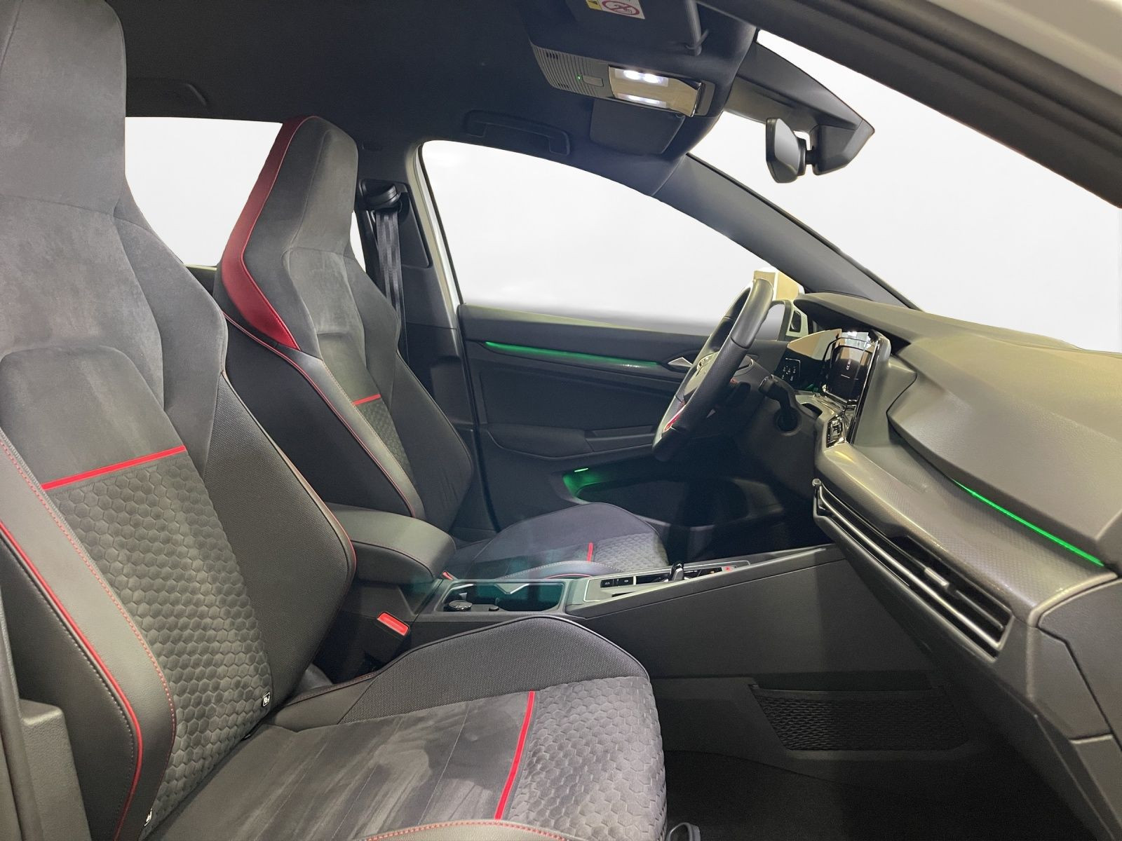 Volkswagen - Golf GTI_18